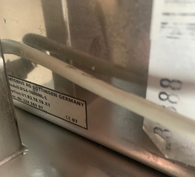 Used Scale With Dispaly- Sartorius - DK2918