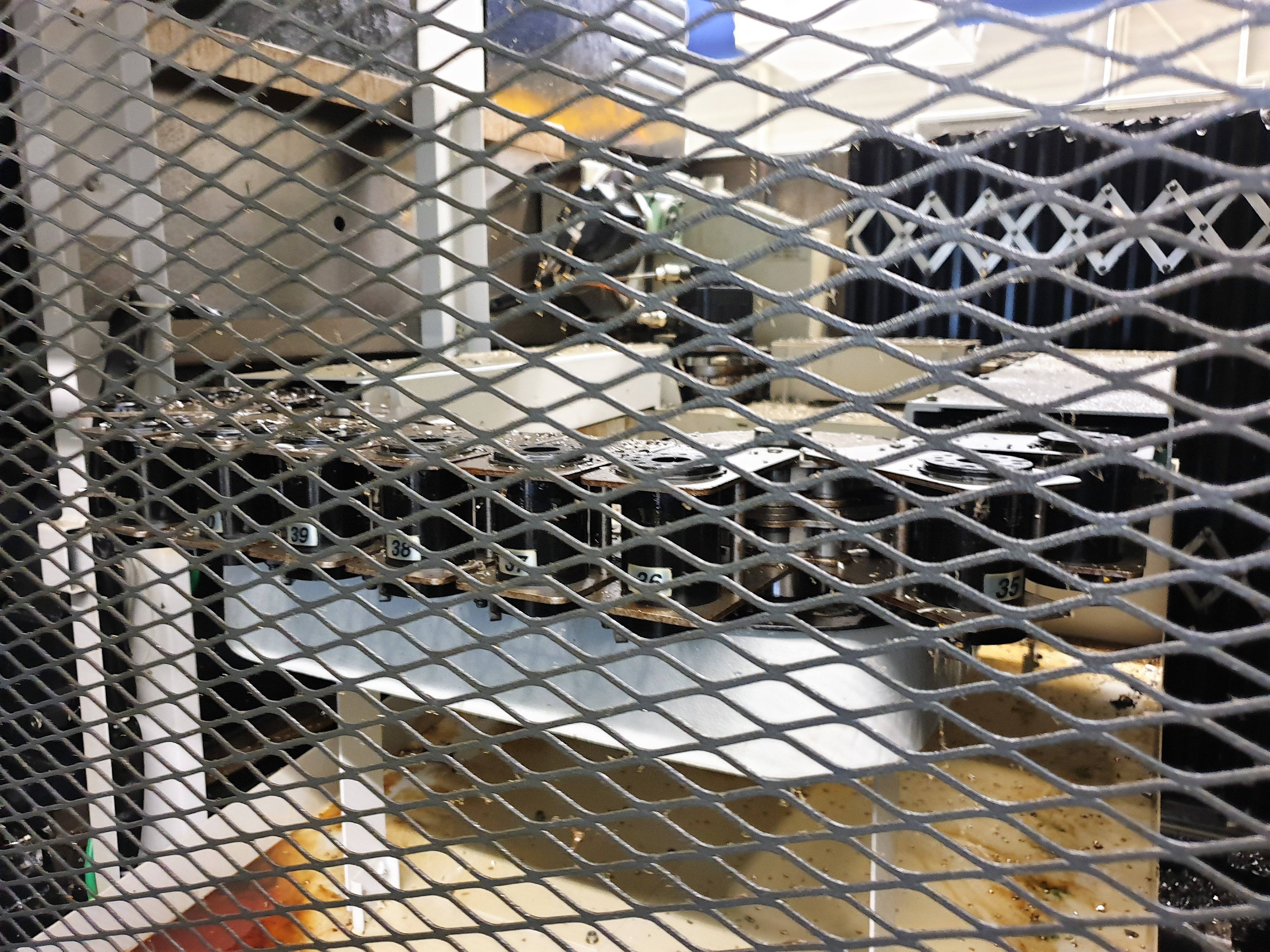 Gebruikt 2005 MAZAK VTC - 300C - II