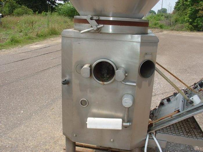 Used Vemag Continuous Vacuum Stuffer; Md#Robot 1000DC