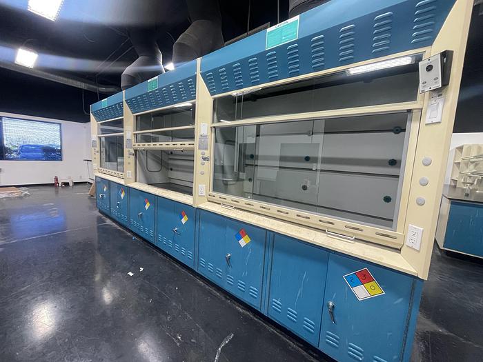 Used Unknown 6' Fume Hood