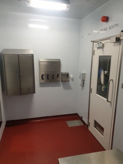 Used Extract Technologies Warehouse Downflow Sampling Booth