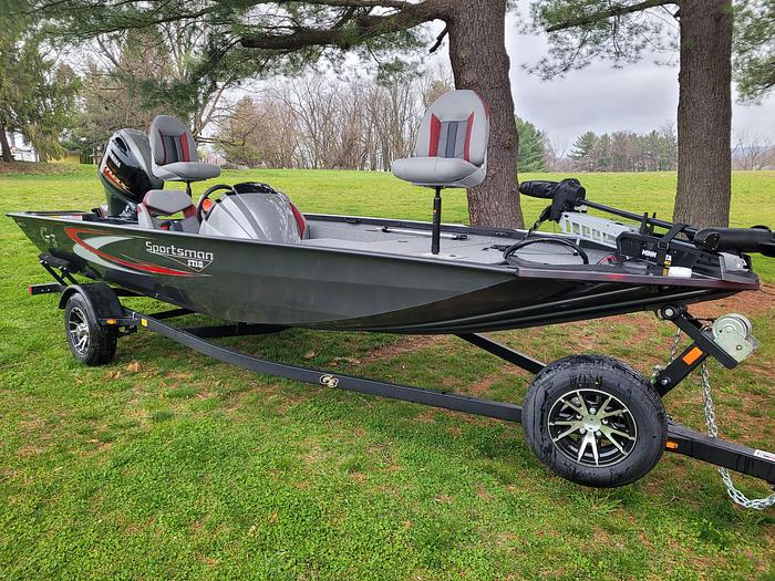 2022 G3 Sportsman 1710 (Charcoal/Red)