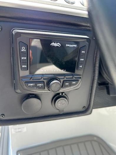 2024 Crownline E235 Surf