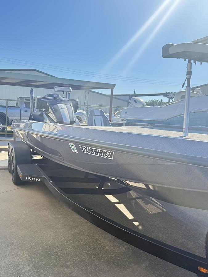 Used 2023 IKON LX 21