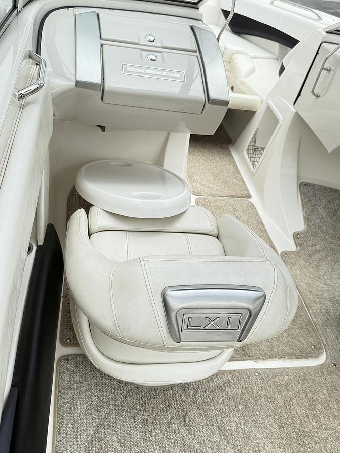 Used 2008 LARSON 228LXI