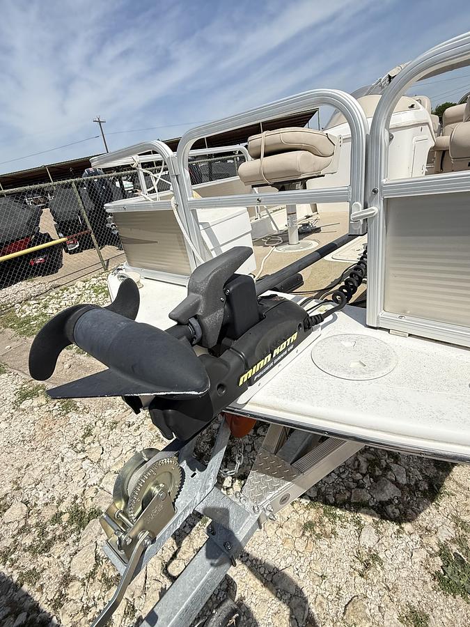 Used 2015 HURRICANE 196 FUNDECK