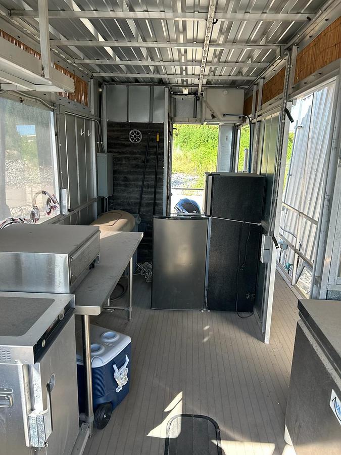 Used 2021 Custom Built Food/Delivery Boat