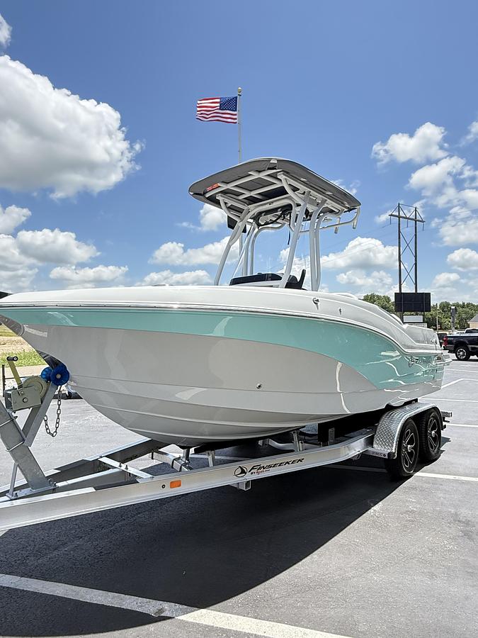2024 Crownline Finseeker 210CC