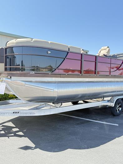 2025 Veranda VR22RC Tri-Toon - XL PACKAGE