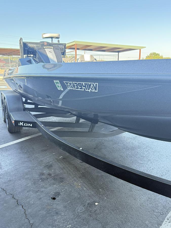 Used 2023 IKON LX 21