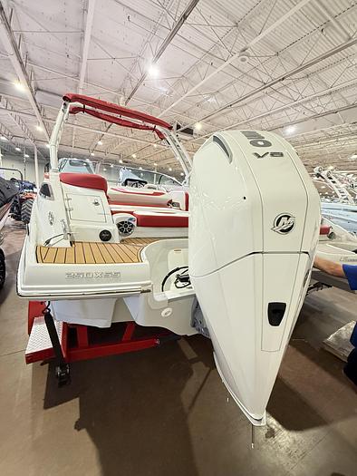 2024 Crownline 250 XSS