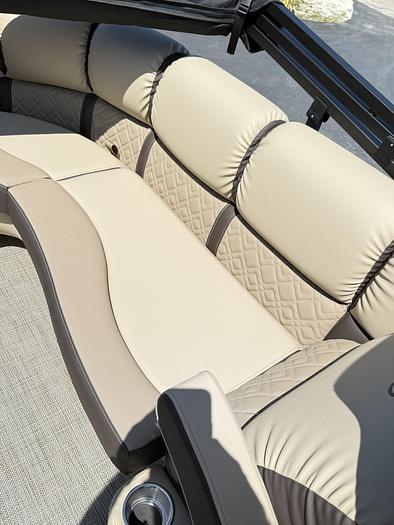 2025 Veranda VR22RC Tri-Toon - XL PACKAGE