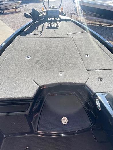 Used 2024 IKON LX 21