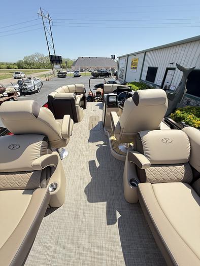 2025 Veranda VR22RC Tri-Toon - XL PACKAGE