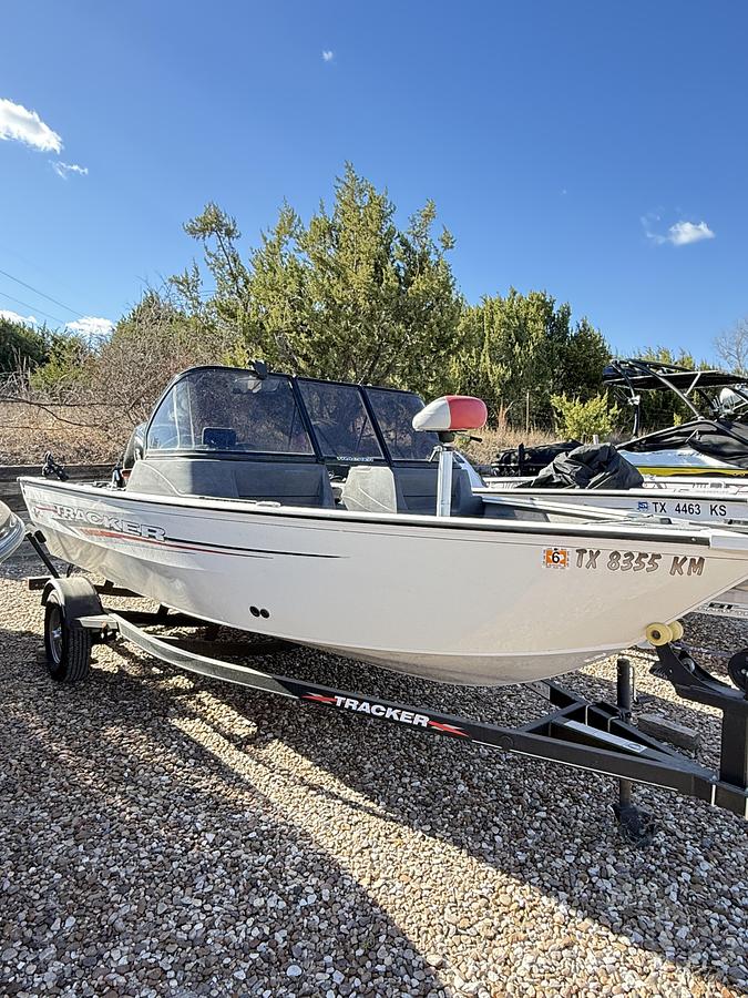 Used 2021 TRACKER/TAHOE PGV16WT