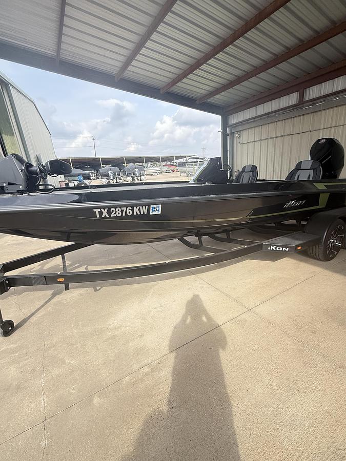 Used 2024 IKON LX 21