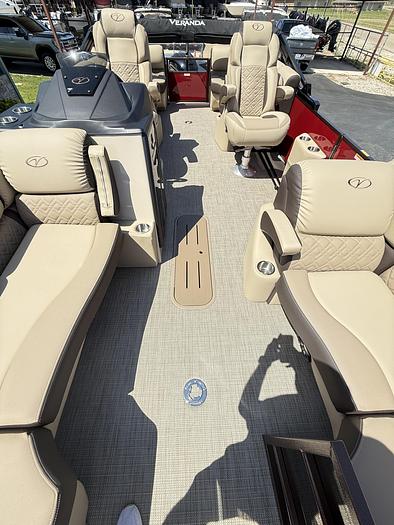 2025 Veranda VR22RC Tri-Toon - XL PACKAGE