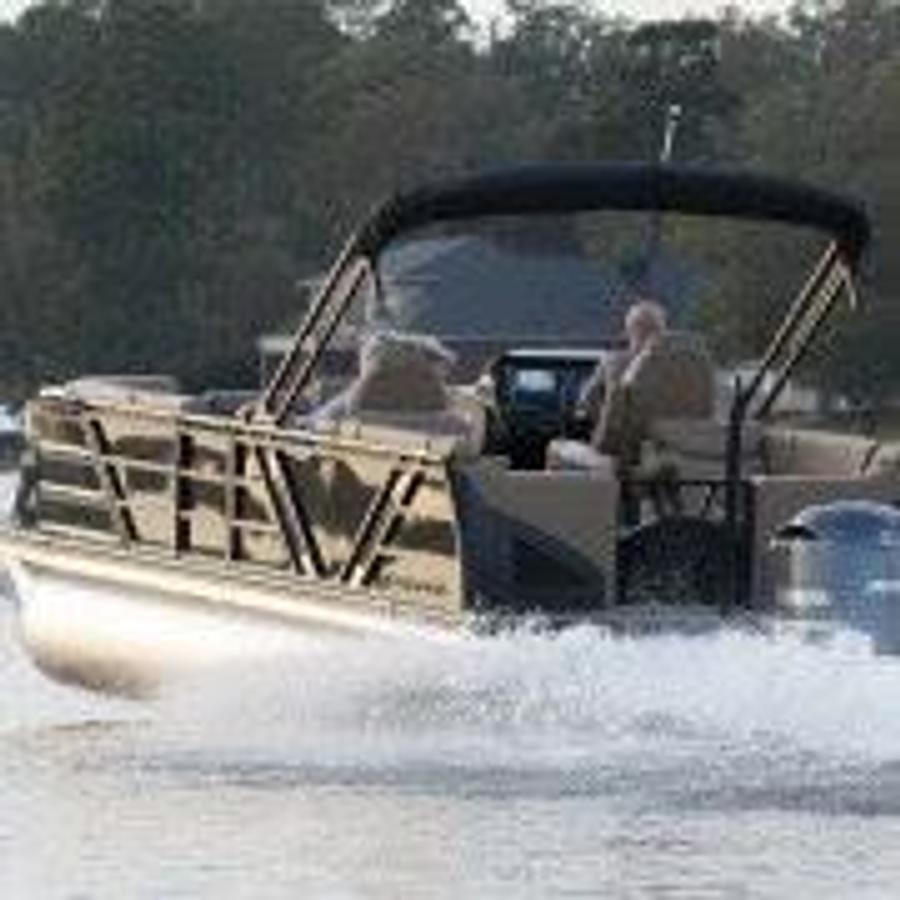 2025 Veranda VX22RC Premium Luxury Tri-Toon