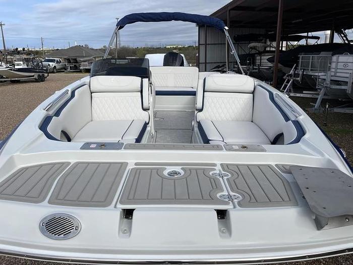 2023 Crownline E225 XS