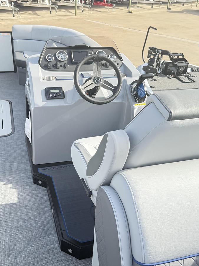 2025 Veranda VS22RC Tri-Toon