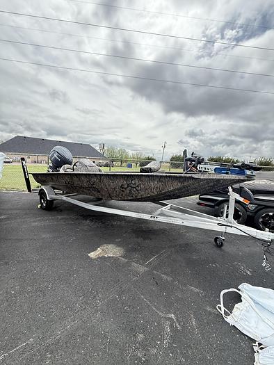 2025 Xpress XP 200 CATFISH