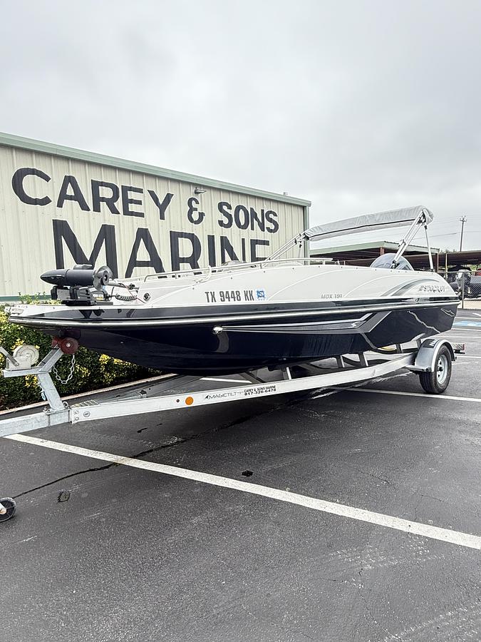 Used 2021 STARCRAFT MDX 191 DECKBOAT