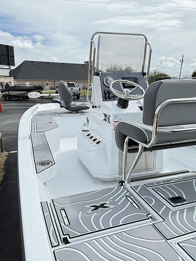 2025 Xpress H-20 BAY