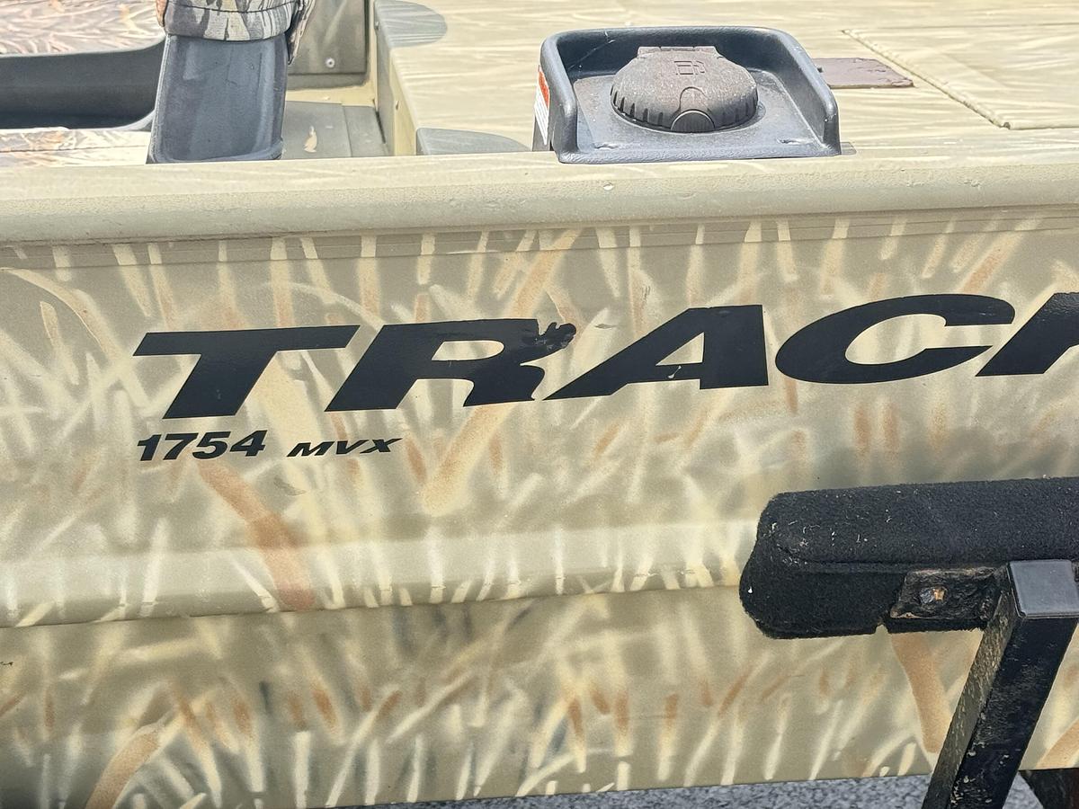 Used 2017 TRACKER/TAHOE 1754 MVX S/C