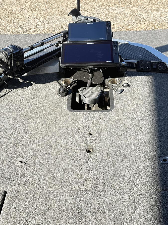 Used 2024 IKON LX 21