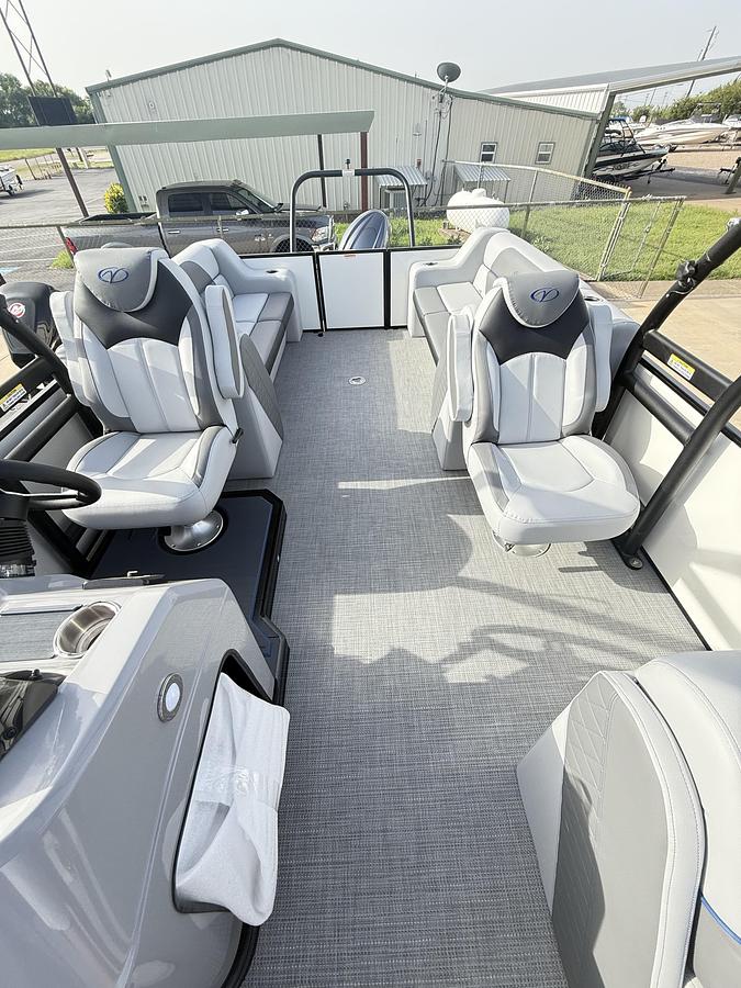 2025 Veranda VS25RC Tri-Toon