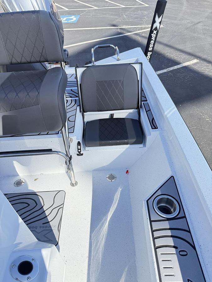 2026 Xpress H-20 BAY