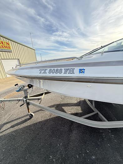 Used 2001 CROWNLINE 202BR