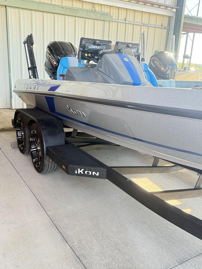 Used 2024 IKON LX 21