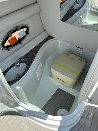 2024 Crownline E235 Surf