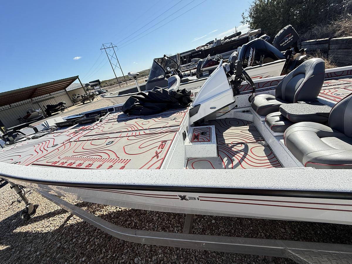 Used 2022 Xpress XR-21 PRO BASS