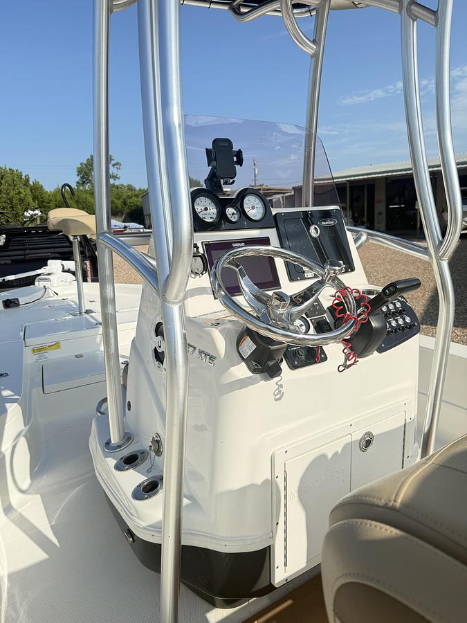Used 2019 NauticStar 227 XTS BAY