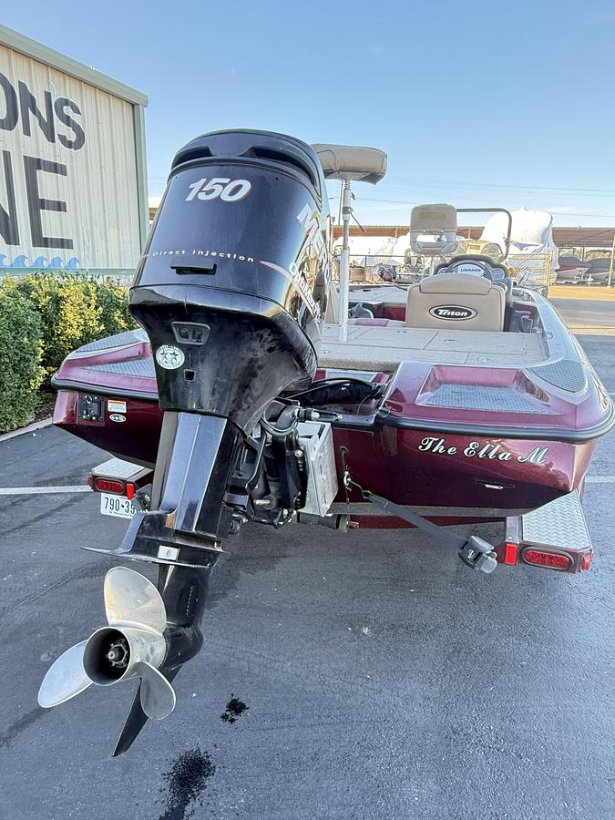 Used 2009 TRITON 18 X 3 PRO