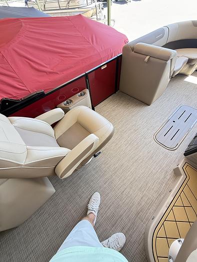 2025 Veranda VR22RC Tri-Toon - XL PACKAGE