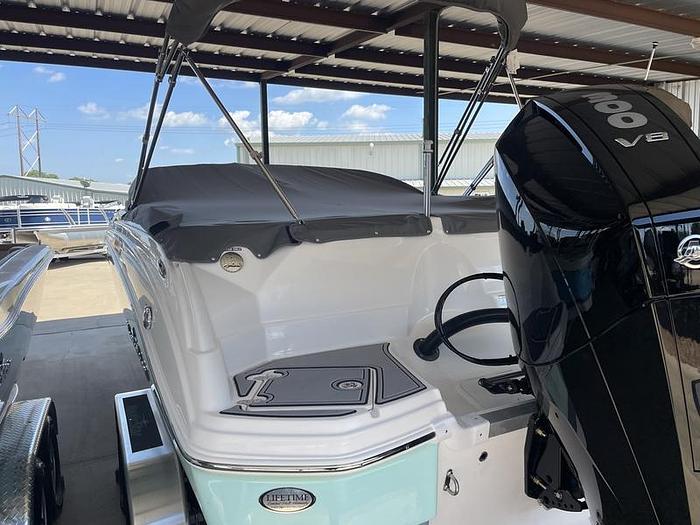 2023 NauticStar 243 DC