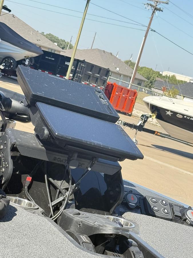 Used 2023 IKON LX 21