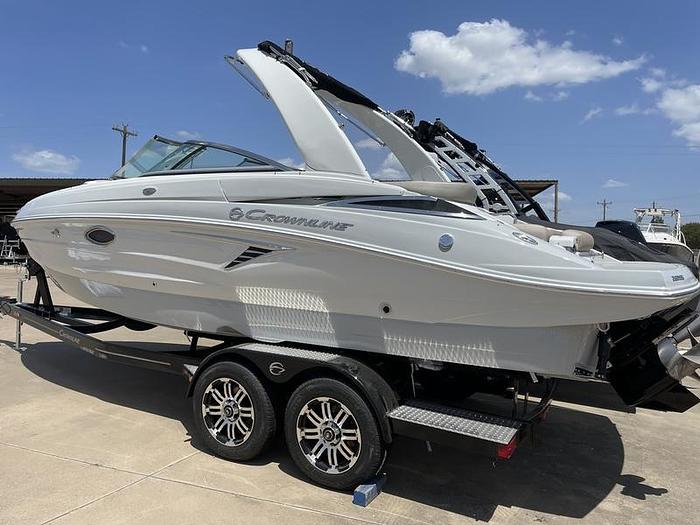 2024 Crownline 260 SS