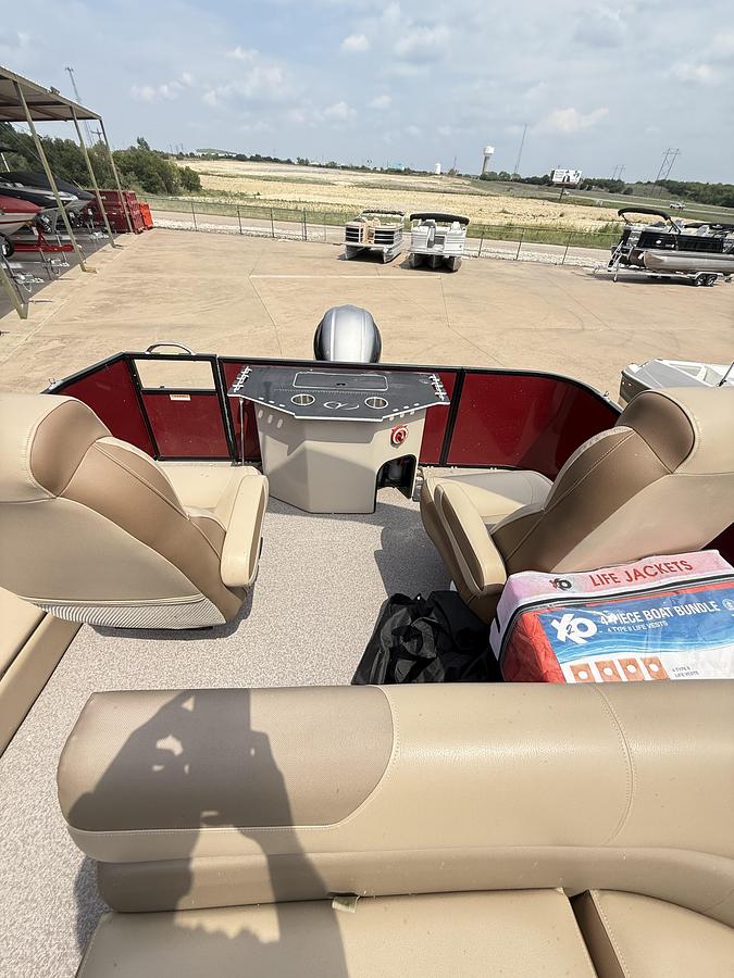 Used 2022 Veranda VF22F4