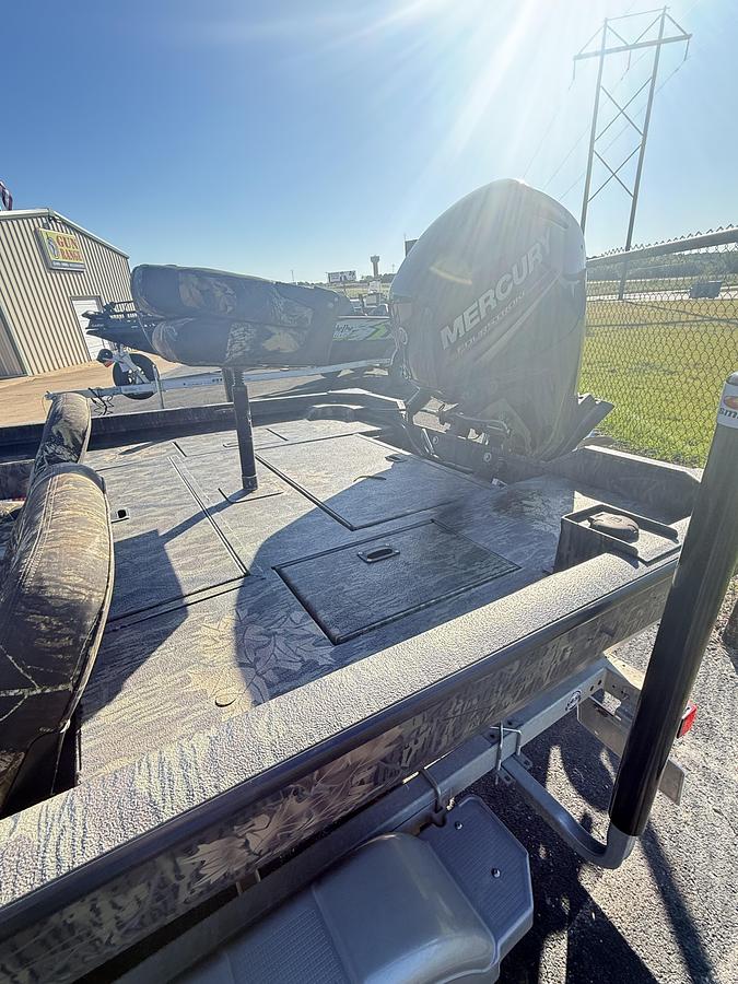 Used 2016 LOWES STINGER 175 S/C