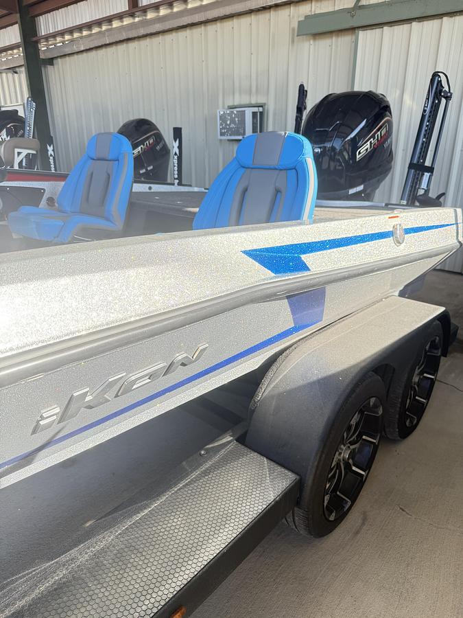 Used 2024 IKON LX 21