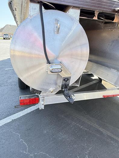 2025 Veranda VR22RC Tri-Toon - XL PACKAGE