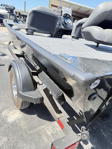 Used TRACKER CLASSIC 2024