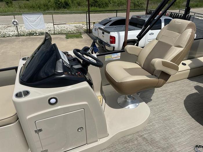 2023 Veranda VF22F4 Deluxe Tri-Toon