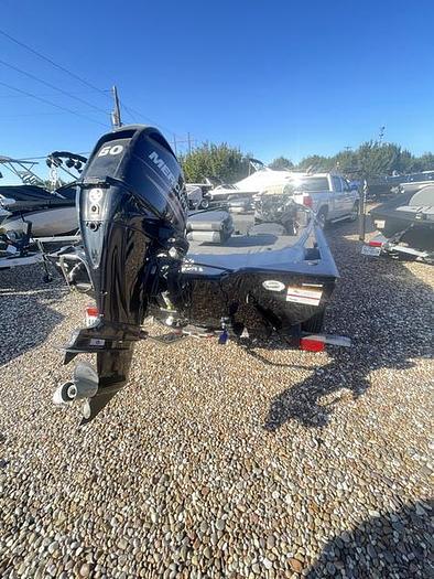 Used 2017 Lowe Boats Stinger 175