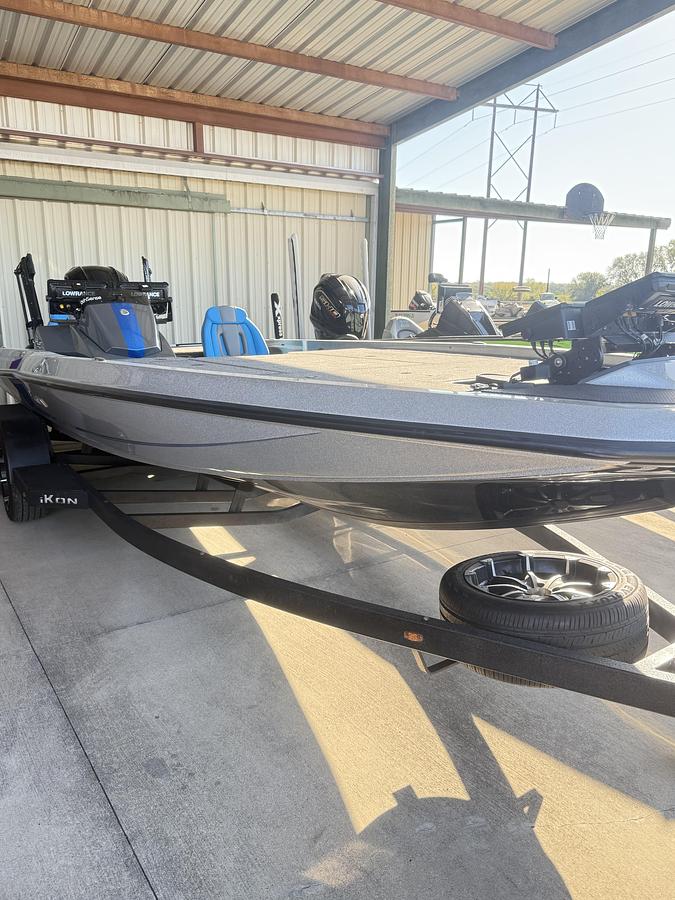 Used 2024 IKON LX 21