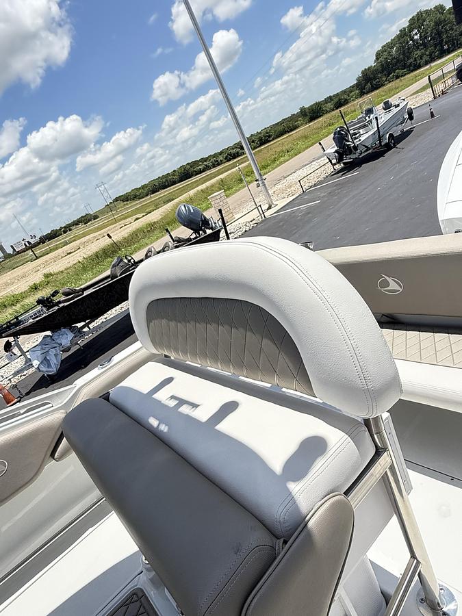 2024 Crownline Finseeker 210CC